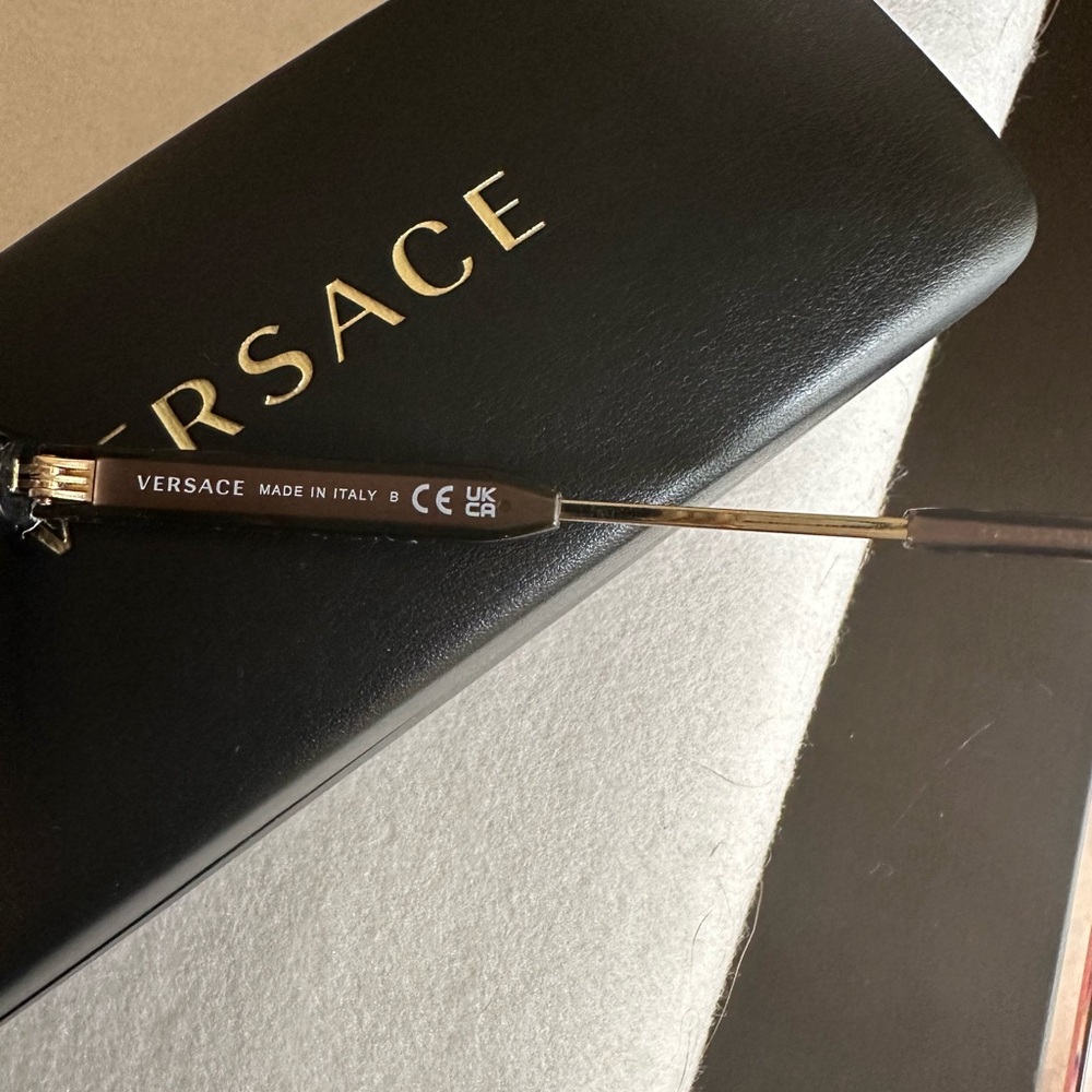 VERSACE 51mm Round Optical Glasses   BRAND NEW NEVER WORN BUT TAG OFF - Picture 5 of 7